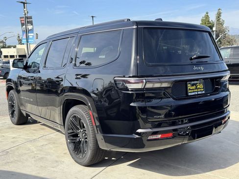 New 2026 Jeep Grand Wagoneer Limited AWD/4WD image 4