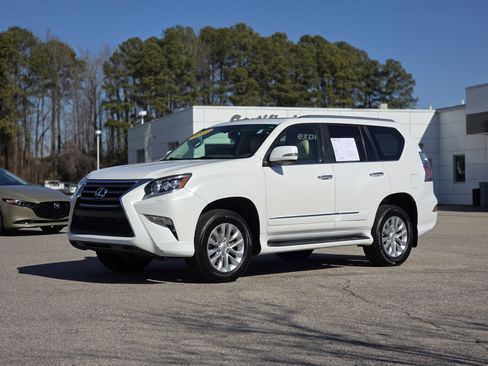 Used 2015 Lexus GX 460 image 3