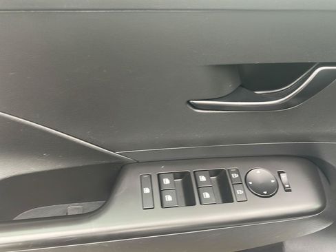 Certified 2025 Hyundai Kona SEL AWD/4WD image 25