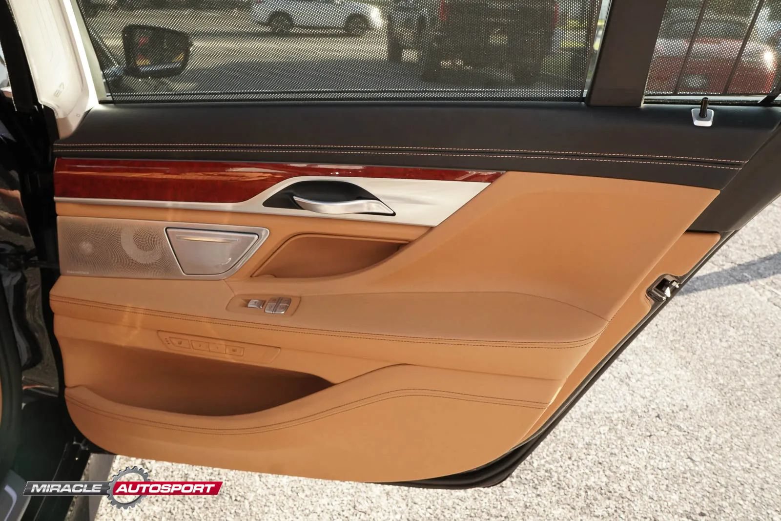 Used 2019 BMW ALPINA B7 xDrive w/ Luxury Rear Seating Package AWD/4WD image 36