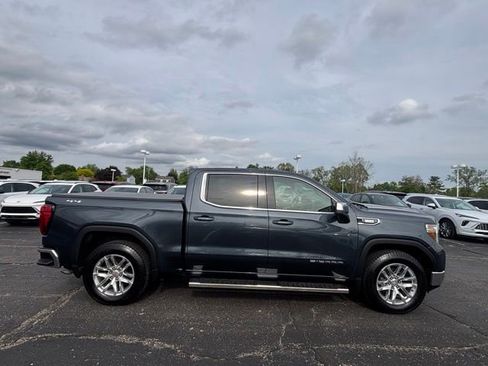 Used 2021 GMC Sierra 1500 SLE w/ Preferred Package AWD/4WD image 4