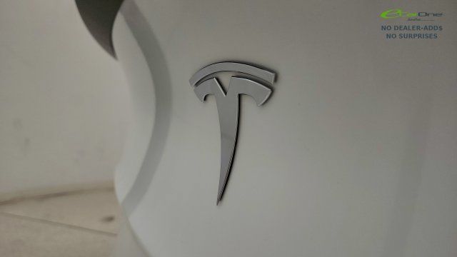 Used 2025 Tesla Model Y Performance AWD/4WD image 32