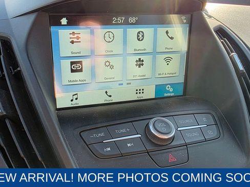 Used 2019 Ford Escape SE image 18