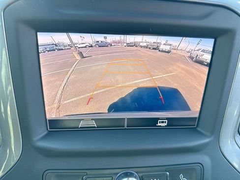 Used 2023 Chevrolet Silverado 1500 Custom AWD/4WD image 17