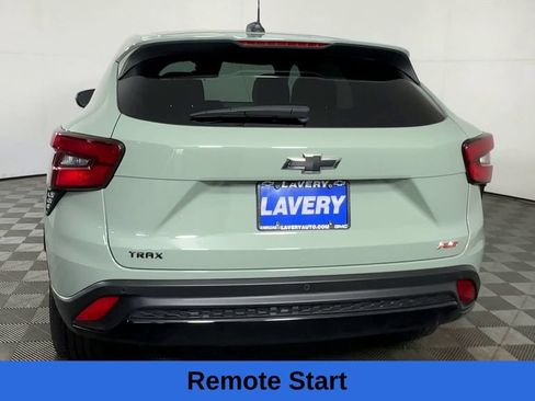 Used 2024 Chevrolet Trax RS w/ Driver Confidence Package FWD image 9