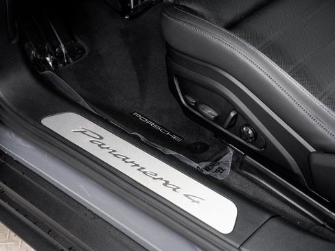 Used 2025 Porsche Panamera 4 image 12
