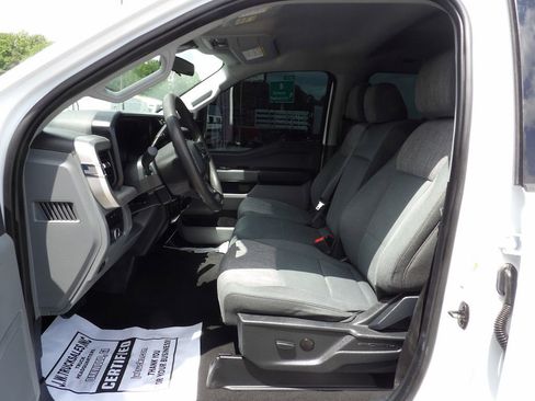 Used 2024 Ford F250 XLT w/ FX4 Off-Road Package AWD/4WD image 17