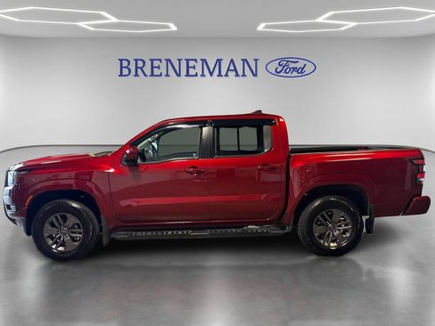 Used 2025 Nissan Frontier SV AWD/4WD image 9