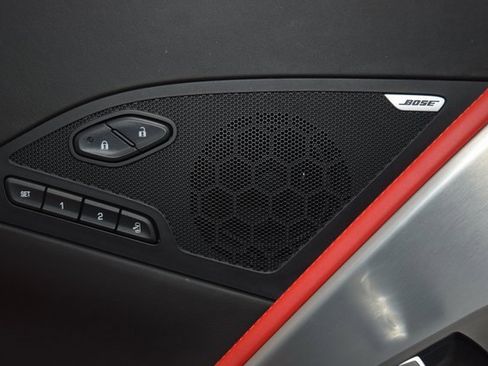 Used 2015 Chevrolet Corvette Z06 w/ 3LZ Preferred Equipment Group image 46