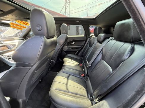 Used 2017 Land Rover Range Rover Evoque SE Premium image 21