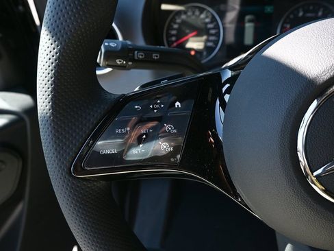 Used 2025 Mercedes-Benz Sprinter 2500 image 10