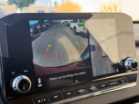 New 2025 Mitsubishi Outlander SE image 15