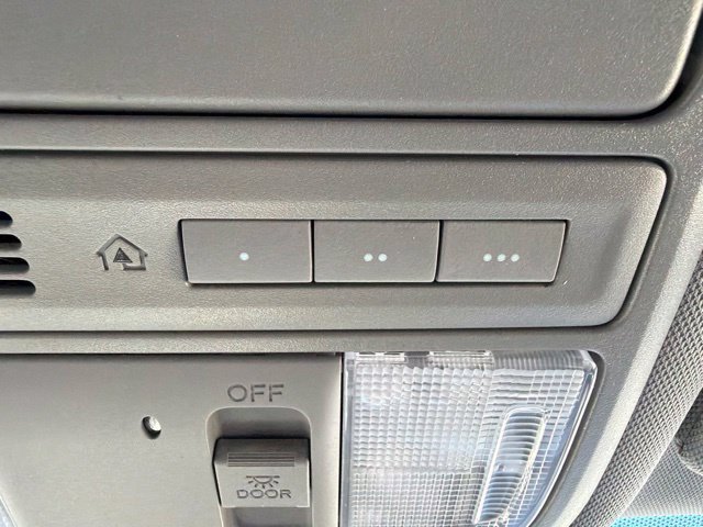 Used 2016 Honda Odyssey SE image 29