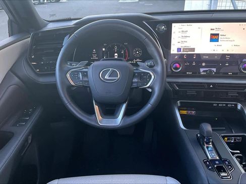 Certified 2025 Lexus TX 350 AWD w/ Convenience Package image 6