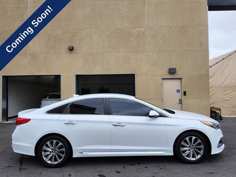 Used 2016 Hyundai Sonata Sport w/ Option Group 02 FWD image 8