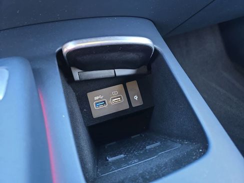 Used 2023 Genesis GV70 3.5T Sport w/ Sport Advanced Package image 32