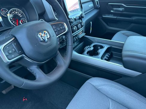 New 2026 RAM 1500 4x4 Crew Cab image 9