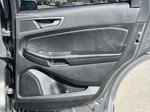 Used 2024 Ford Edge SEL image 23