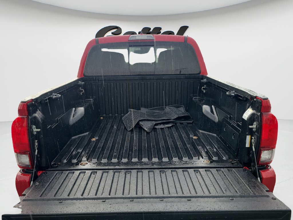 Certified 2022 Toyota Tacoma SR5 w/ Technology Package RWD image 9
