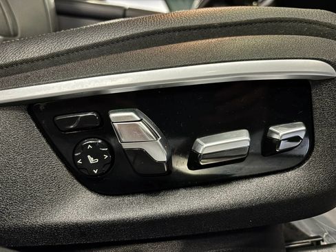 Used 2017 BMW 740e xDrive AWD/4WD image 22