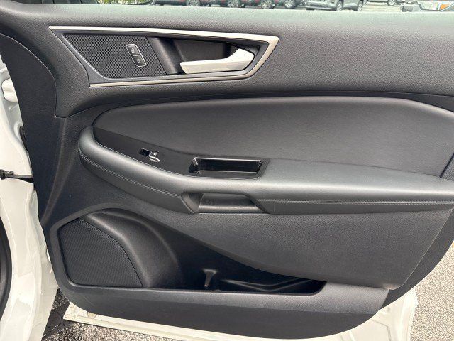 Used 2020 Ford Edge SEL w/ Convenience Package AWD/4WD image 32