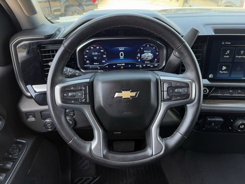 Used 2023 Chevrolet Silverado 1500 LT w/ Leather Package RWD image 14