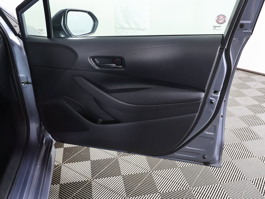 Used 2025 Toyota Corolla LE FWD image 20