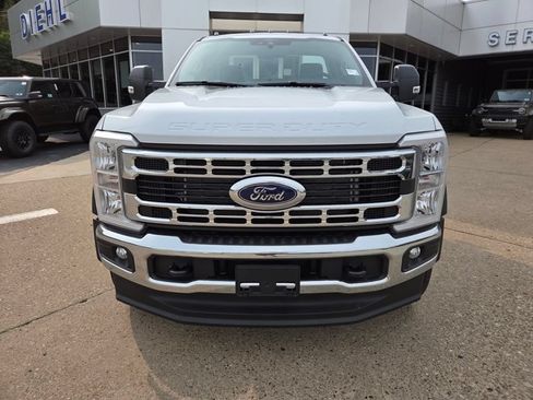 New 2026 Ford F550 4x4 Regular Cab Super Duty w/ XL Chrome Package image 2