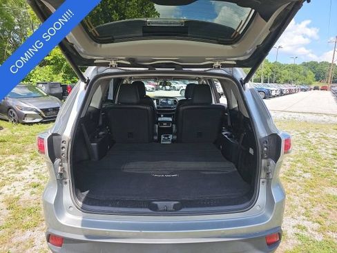 Used 2016 Toyota Highlander Limited AWD/4WD image 5