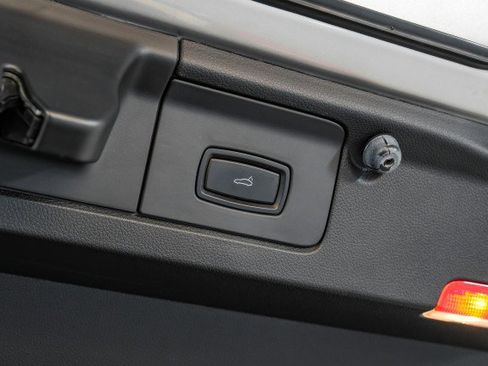 Used 2010 Porsche Panamera S image 50