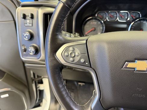 Used 2018 Chevrolet Silverado 1500 LTZ Z71 w/ LTZ Plus Package AWD/4WD image 17