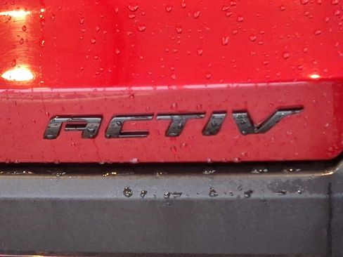 Certified 2025 Chevrolet Equinox ACTIV w/ Safety and Technology Package image 32