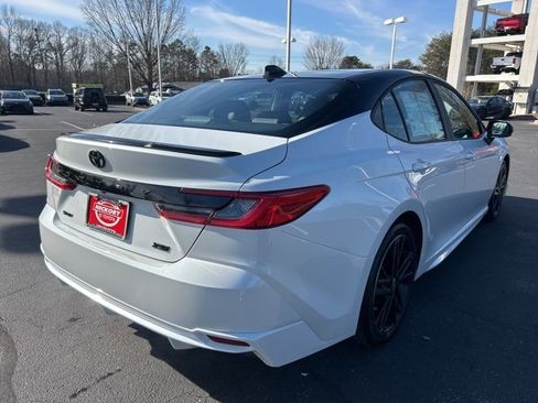 Used 2025 Toyota Camry XSE image 5
