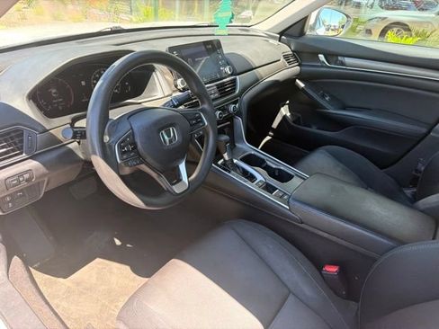 Used 2018 Honda Accord LX image 17