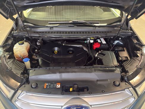 Used 2016 Ford Edge SE AWD/4WD image 33