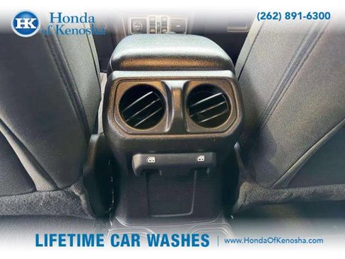 Used 2020 Jeep Gladiator Sport w/ Technology Group image 18