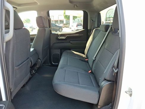 Used 2024 Chevrolet Silverado 1500 LT AWD/4WD image 10