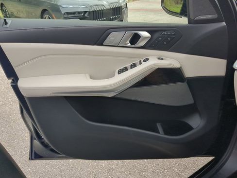 New 2026 BMW X7 xDrive40i w/ Executive Package image 31