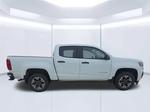 Used 2022 Chevrolet Colorado Z71 AWD/4WD image 5
