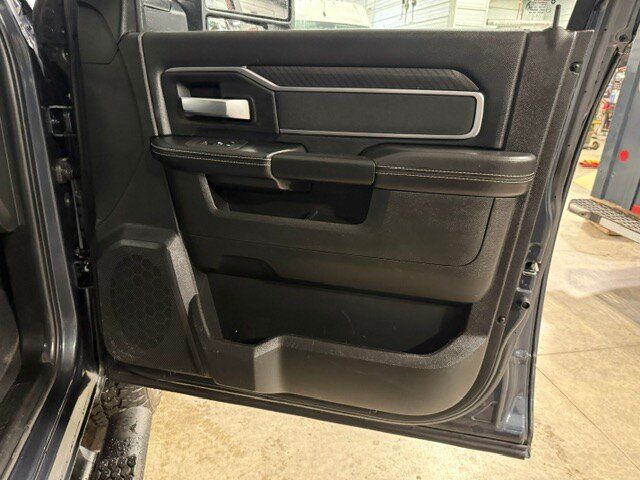 Used 2025 RAM 2500 Big Horn AWD/4WD image 8