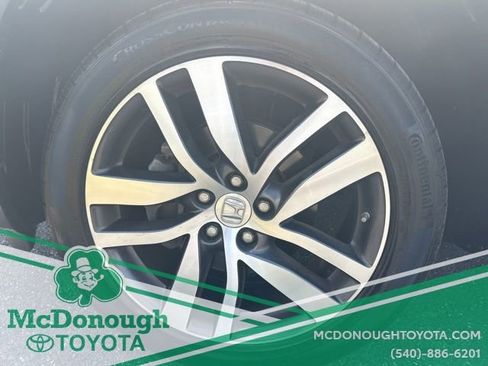Used 2017 Honda Pilot Elite image 24