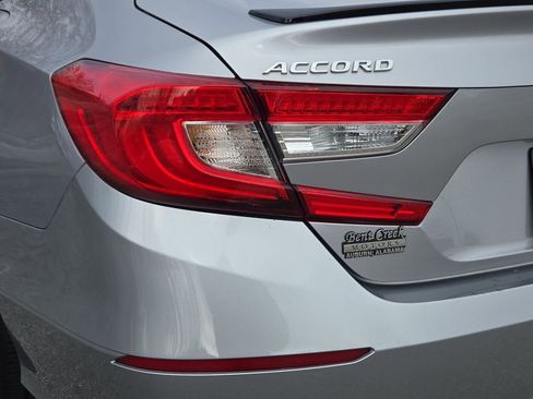 Used 2022 Honda Accord Sport Special Edition image 9