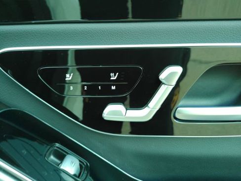 Used 2022 Mercedes-Benz S 500 4MATIC image 25