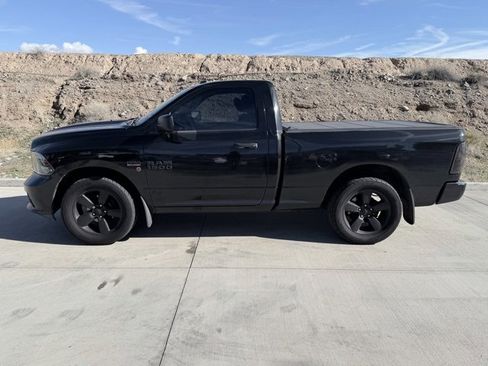 Used 2016 RAM 1500 Express w/ Black Ram 1500 Express Group image 5