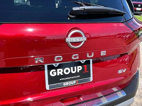 Certified 2023 Nissan Rogue SV FWD image 29