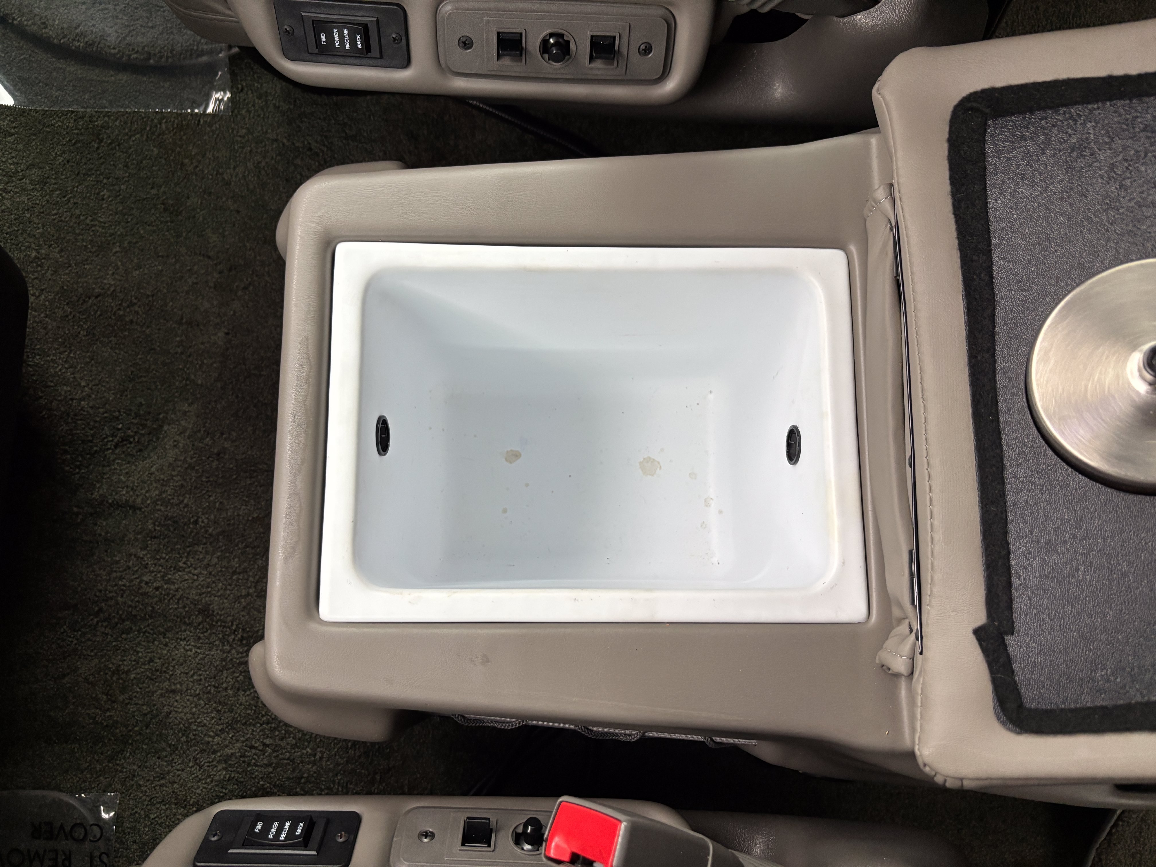 Used 2021 GMC Savana 3500 LS w/ Chrome Appearance Package RWD image 44