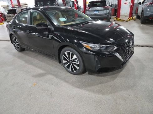 New 2025 Nissan Sentra SV w/ SV Premium Package image 5