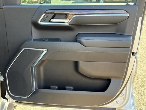 Certified 2022 Chevrolet Silverado 1500 LT Trail Boss image 8