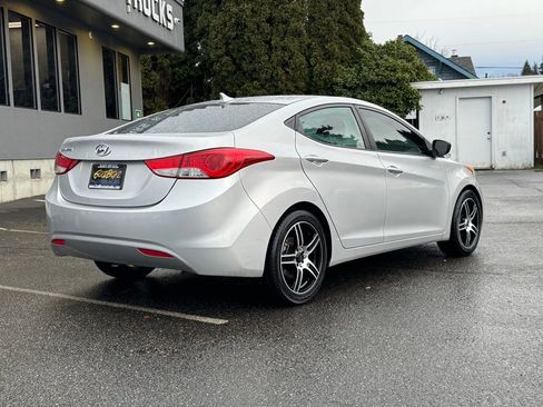 Used 2012 Hyundai Elantra GLS w/ Preferred Pkg 3 image 8