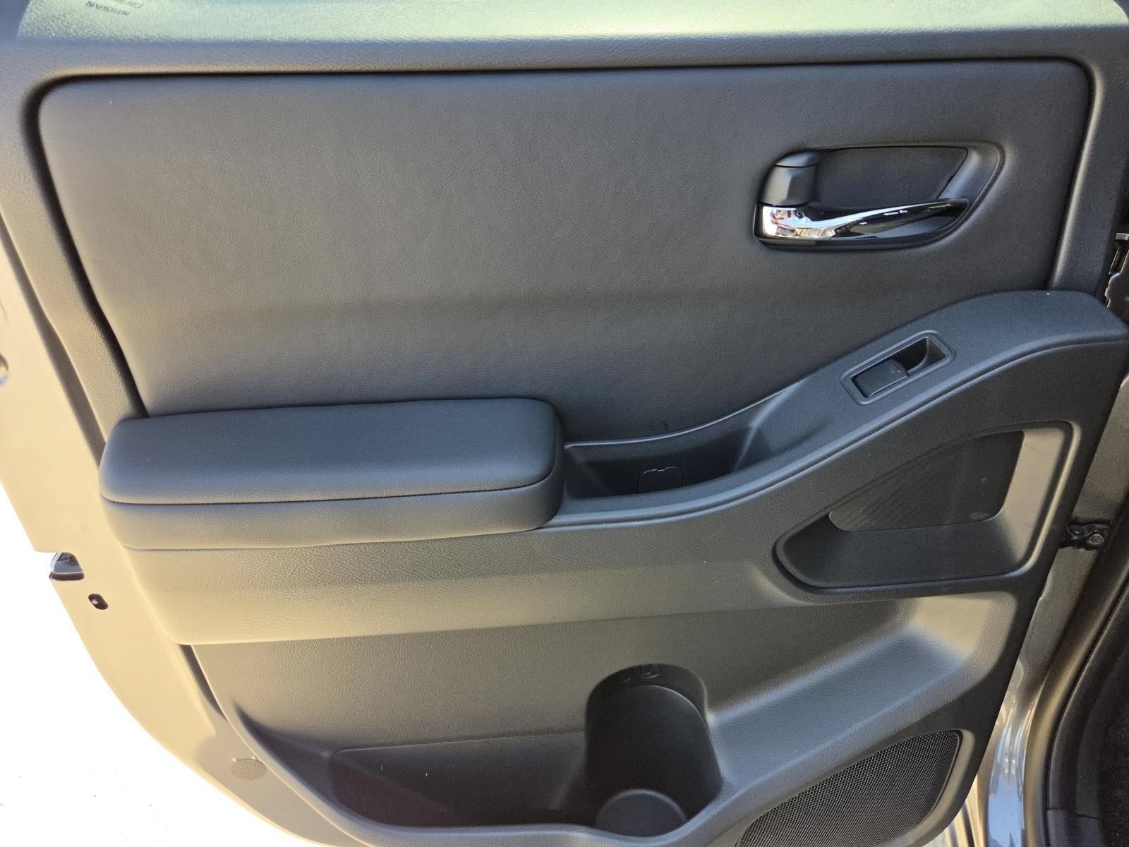 New 2027 Nissan Frontier SV w/ SV Convenience Package RWD image 13